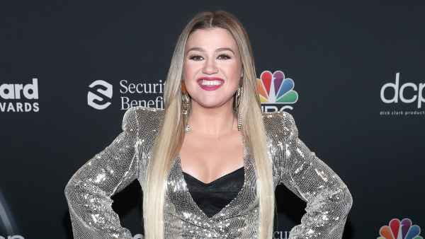 2020 Billboard Awards Red Carpet Arrivals - Kelly Clarkson