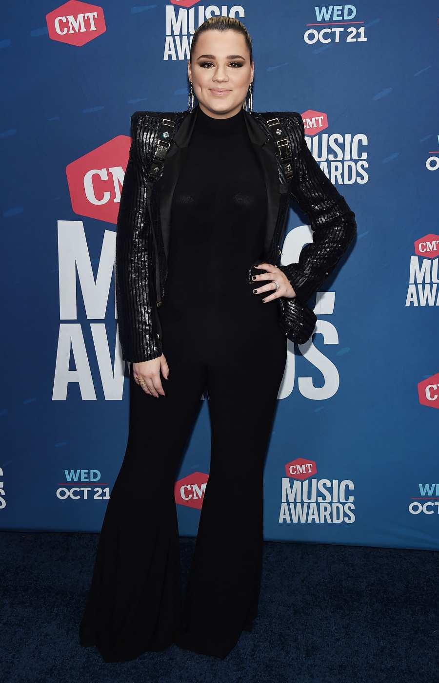 CMT Music Awards 2020 Celebrity Fashion: See the Stars’ Styles