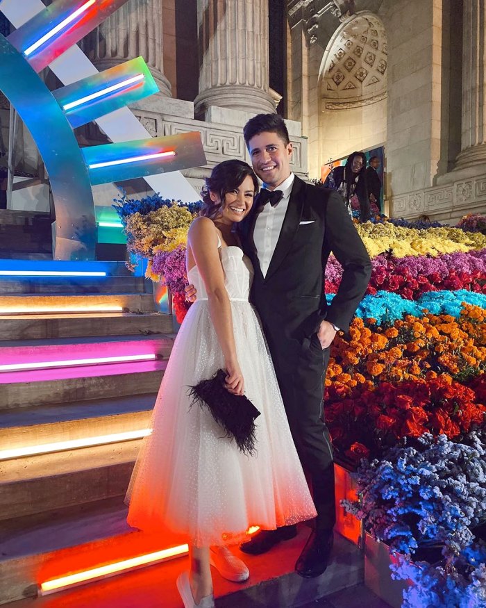 theydontevercheckinsta - Caila Quinn Burrello & Nick Burrello - Bachelor 20 - Discussion  - Page 63 Caila-Quinn-Nick-Burrello-Cancel-Wedding-Amid-Pandemic