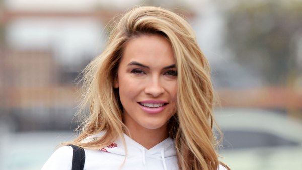 Chrishell Stause Reveals She’s Getting DMs From Hockey Players