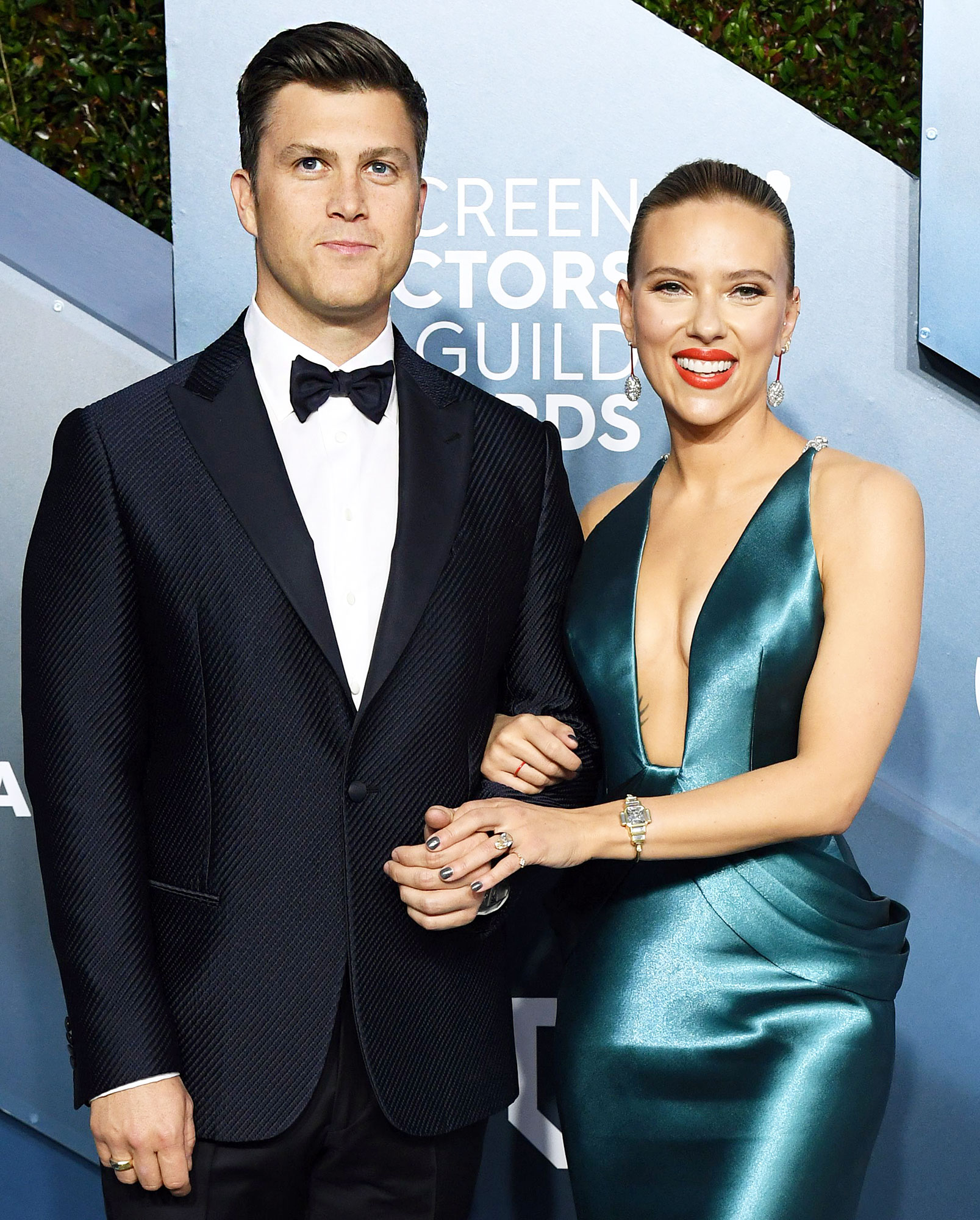 Colin Jost and Scarlett Johansson attend the SAGs 2020 Colin Jost Returns to Saturday Night Live After Wedding to Scarlett Johansson