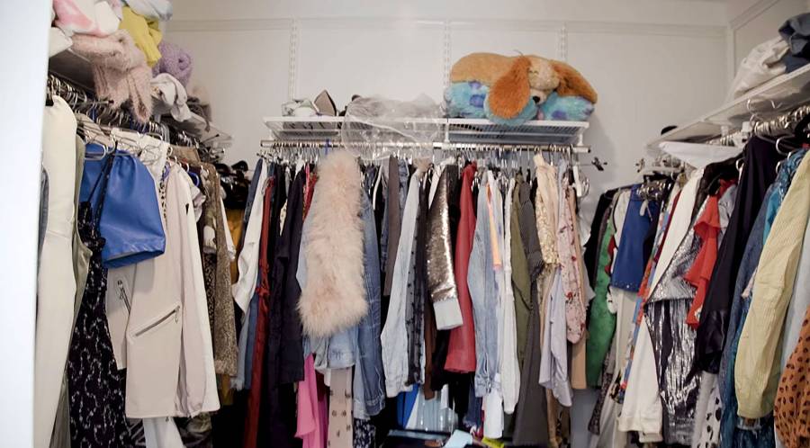 Dirty Closet Hannah Brown Shows Off Los Angeles Apartment Makeover