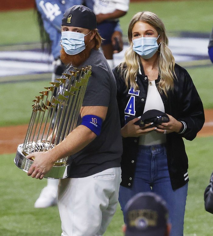 Dodgers Justin Turner criticado por celebrar la victoria de la Serie Mundial 2020 después de dar positivo por coronavirus a mitad del juego 1