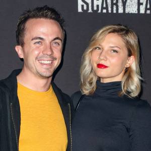 Frankie Muniz and Pregnant Wife Paige Price Share Sex of Their 1st Child