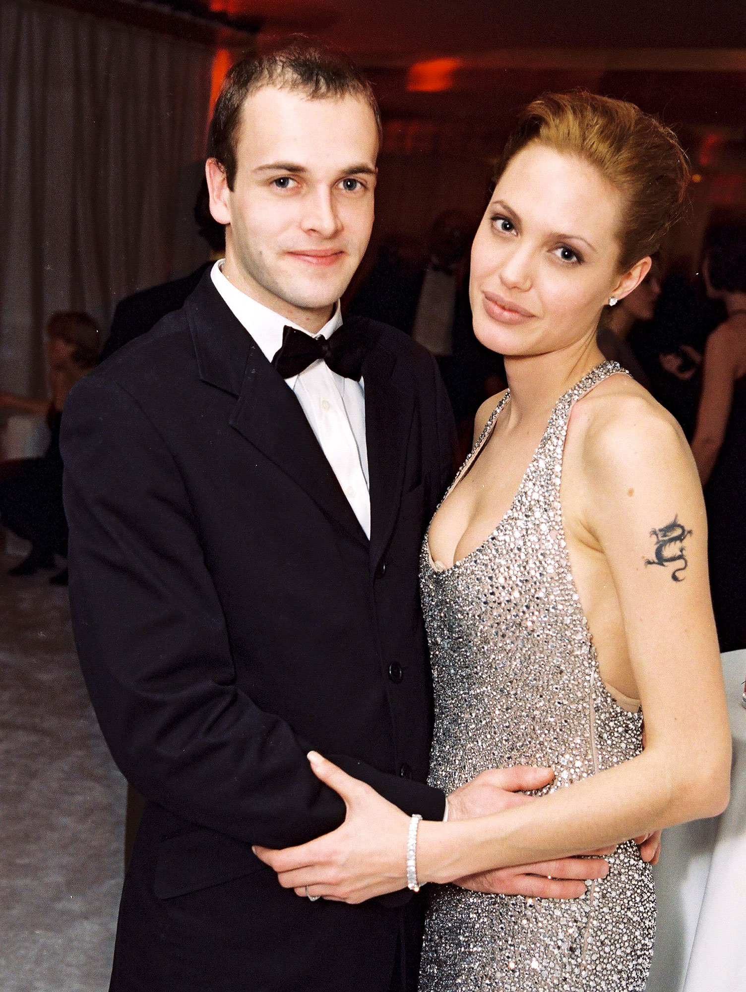 Angelina Jolie Dating History - Angelina Jolie Famous Boyfriends