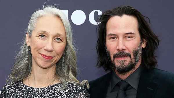 Keanu Reeves Gets a Kiss From Girlfriend Alexandra Grant She Drops Him Off Matrix 4 Set Berlin