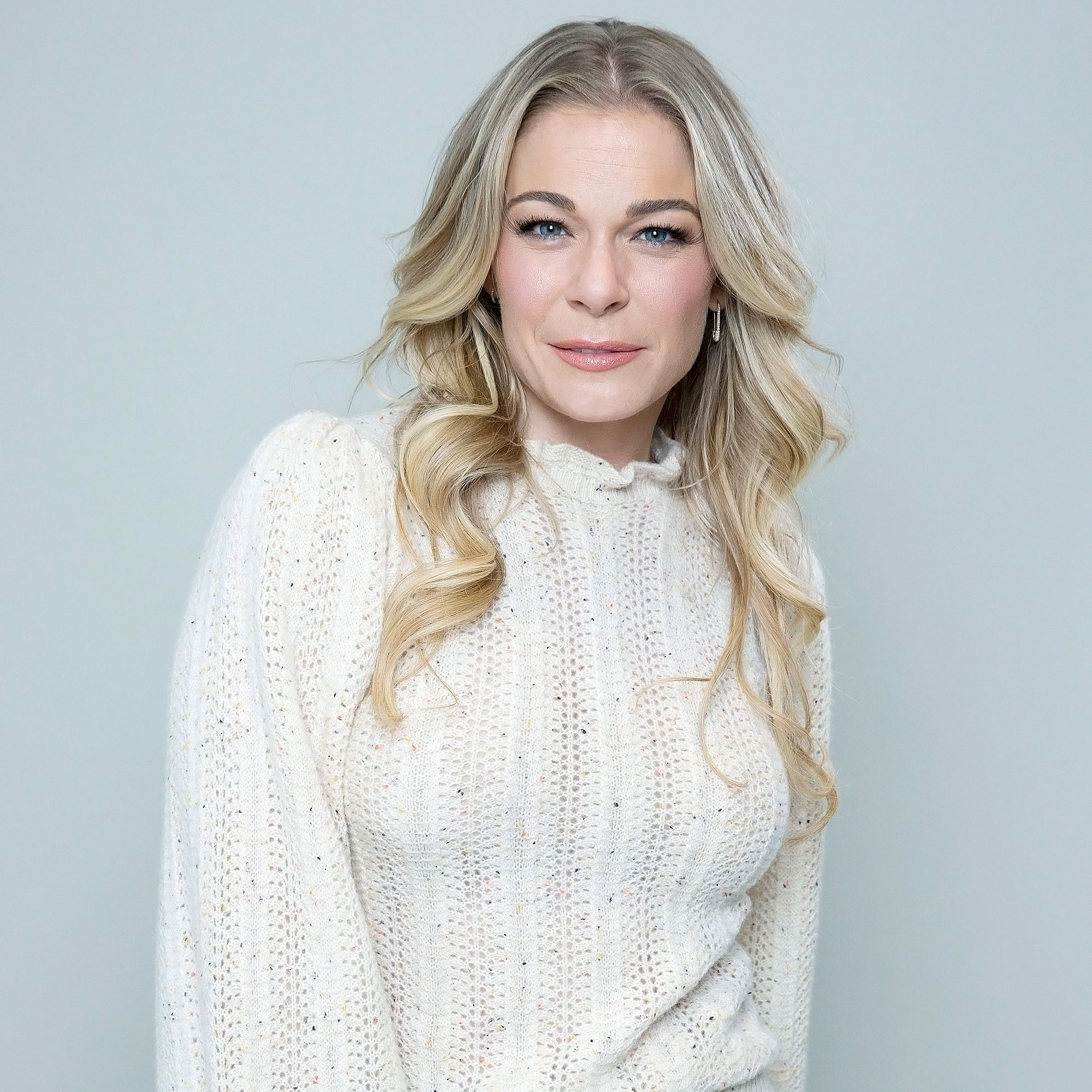 LeAnn Rimes Poses Nude After Psoriasis