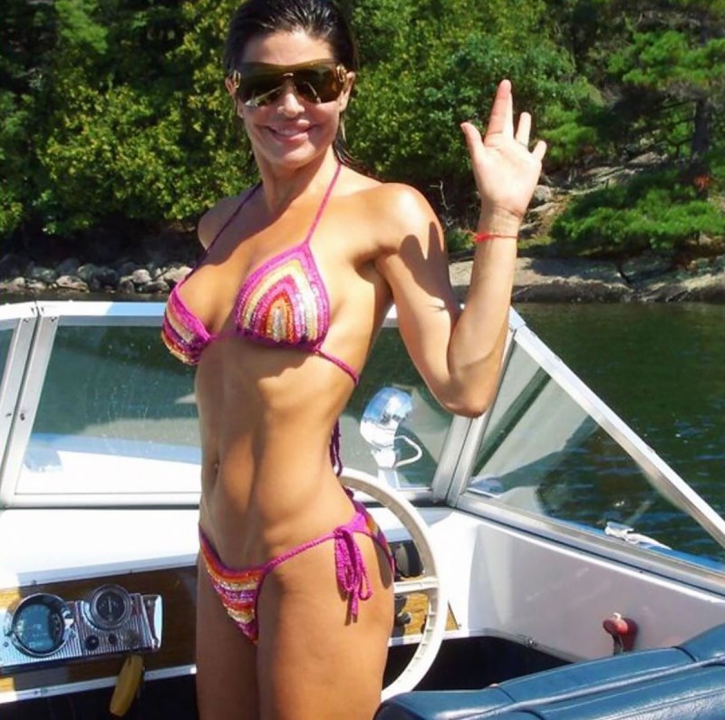 Hot Mama! Lisa Rinna's Bikini Body Is Insane in This Throwback Pic