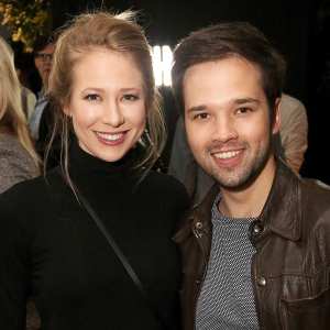 Nathan Kress London expecting
