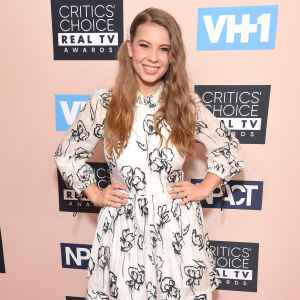 Pregnant Bindi Irwin Shows Baby Bump Progress