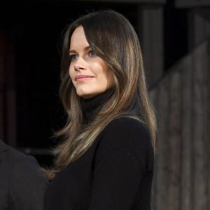 Princess Sofia Appears Casually Elegant in a Pink Pleated Skirt