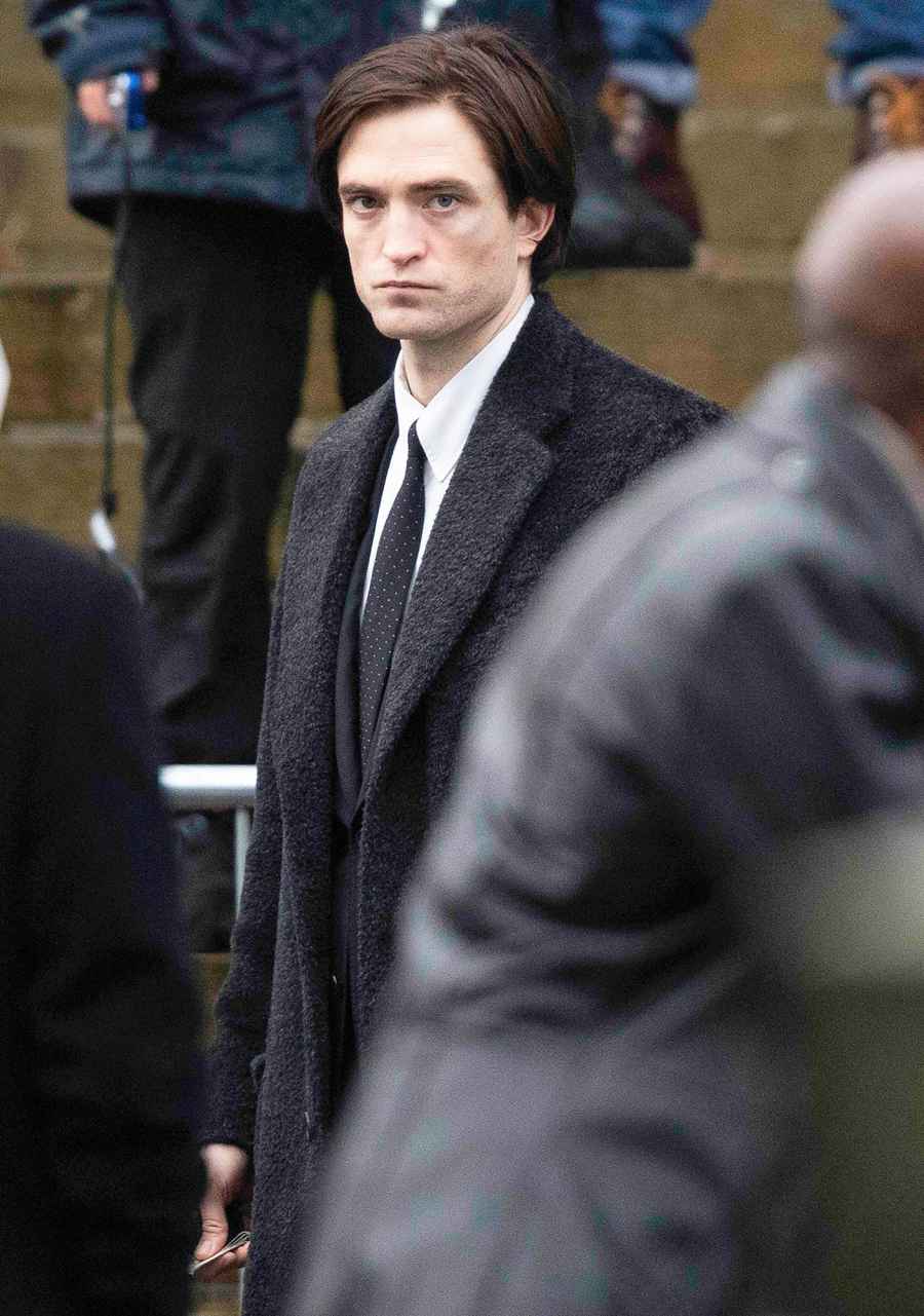 Robert Pattinson Zoe Kravitz and Unrecognizable Colin Farrell on Batman Set