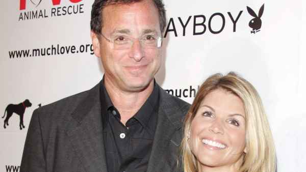 See the Text Bob Saget Sent Lori Loughlin Ahead of Her Prison Sentence