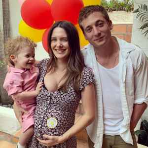 Shameless Jeremy Allen White Is Expecting 2nd Baby With Pregnant Wife Addison Timlin