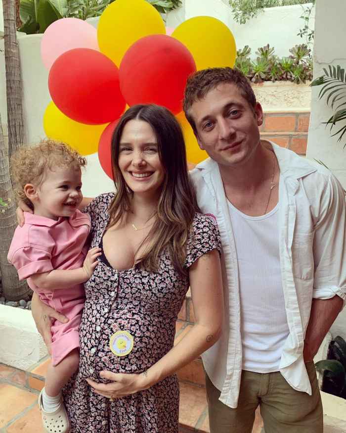Shameless Jeremy Allen White Is Expecting 2nd Baby With Pregnant Wife Addison Timlin