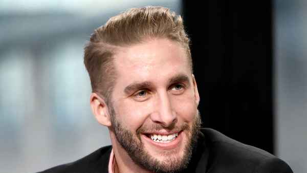 Shawn Booth Says Watching His Bachelor GOAT Episode Was Comforting