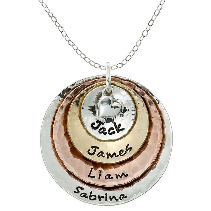 grandma-engraved-necklace-mother-in-law-gifts