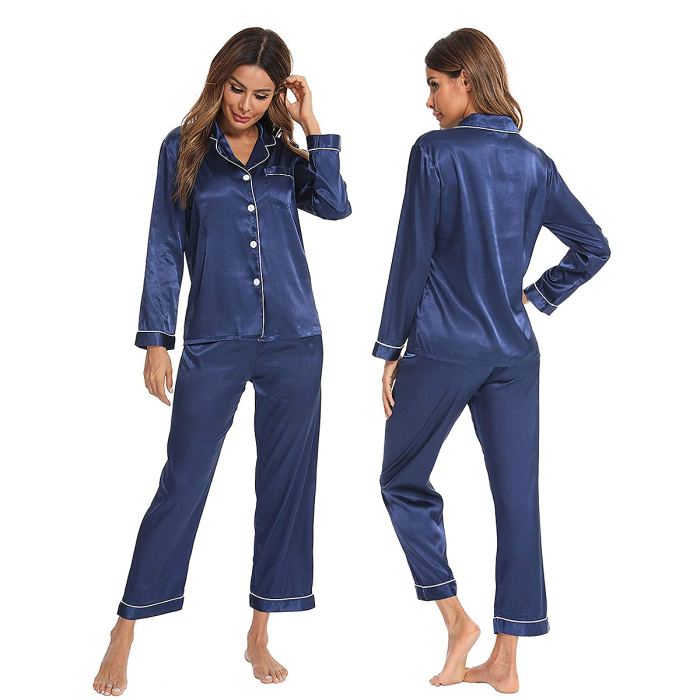 silk-pajamas-mother-in-law-gifts
