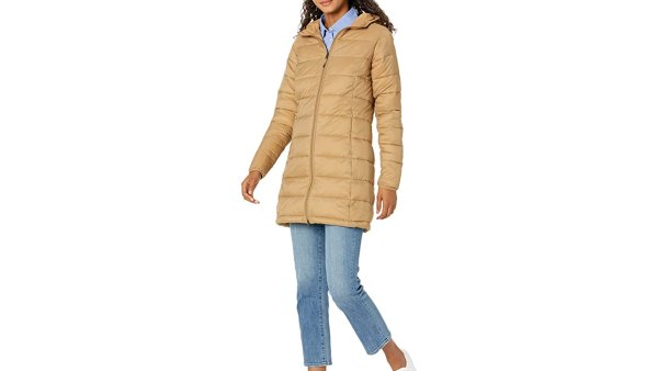 Amazon Essentials Women's Lightweight Long-Sleeve Full-Zip Water-Resistant Packable Hooded Puffer Coat