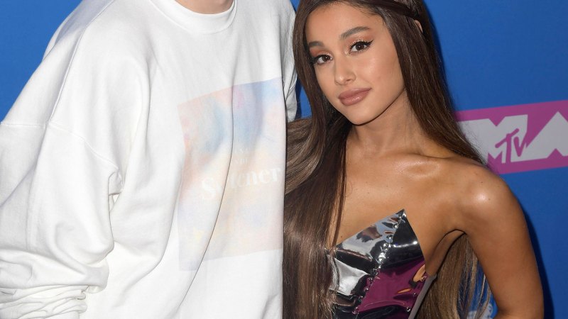 Ariana Grande and Pete Davidson Hollywood Couples Who Called Off Their Engagement