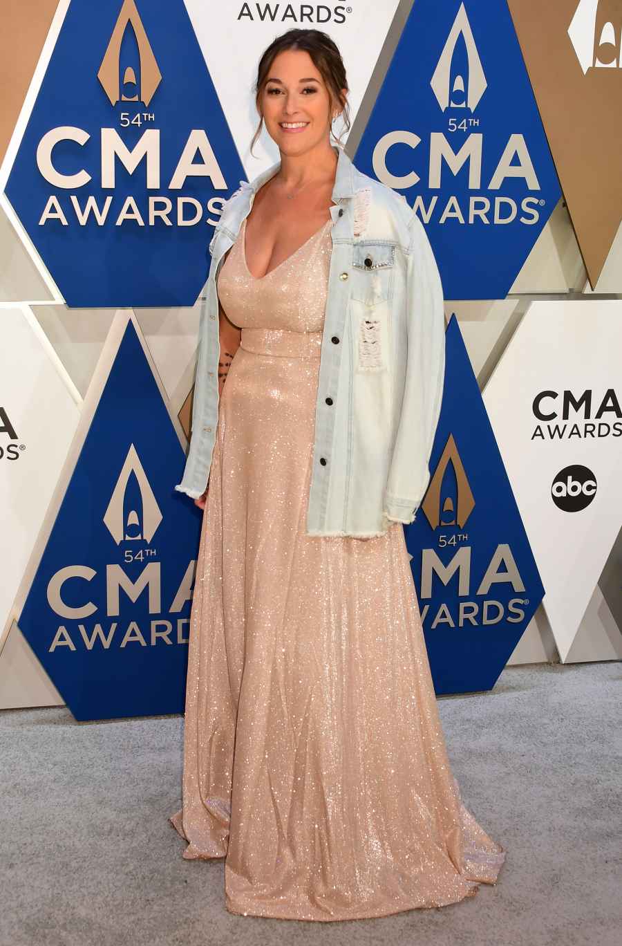 CMA Awards 2020 Red Carpet Arrivals - Tara Diffie