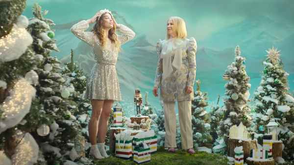 Catherine O'Hara and Annie Murphy in Hudson's Bay Holiday Campaign