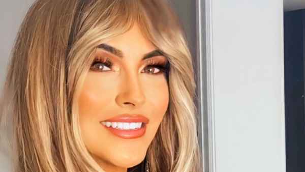 Selling Sunset’s Chrishell Stause People’s Choice Awards Bangs: Details