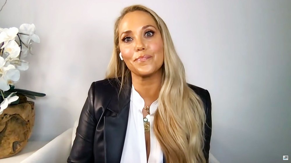 Elizabeth Berkley on Watch What Happens Live With Andy Cohen Has Not Spoken to Dustin Diamond Since Saved By the Bell Wrapped