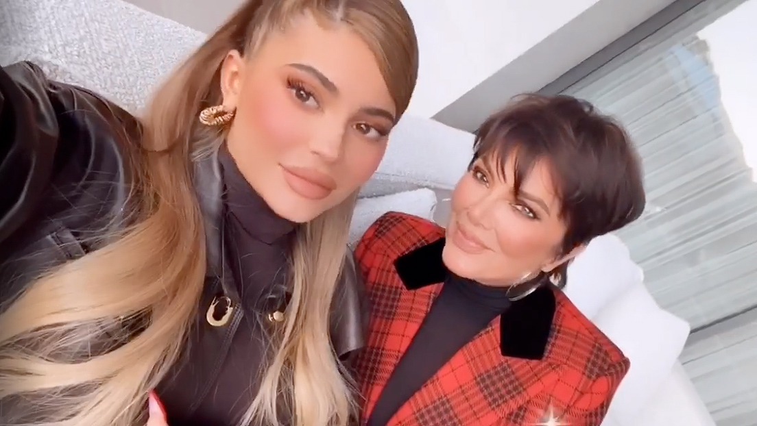 Inside the Kardashian-Jenner Family's Thanksgiving 8
