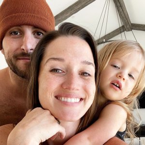 Jade Roper Daughter Emerson Knocks Out Tooth After Baby Brothers Birth