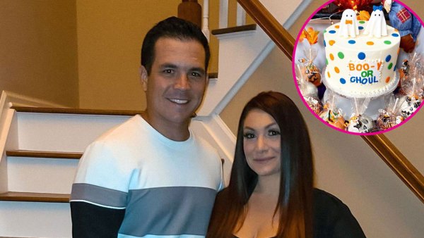 Jersey Shore Pregnant Deena Cortese Reveals Sex of 2nd Child With Christopher Buckner Halloween Cake