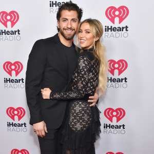 Kaitlyn Bristowe Jason Tartick Has Been Incredible During DWTS 1