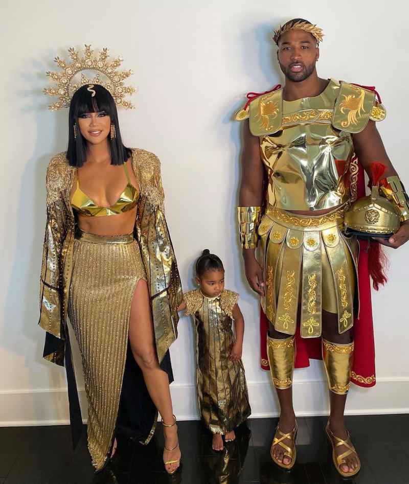 Khloe Kardashian Denies Pregnancy Rumors After Celebrating Halloween With Tristan Thompson: Look at ‘My Abs’