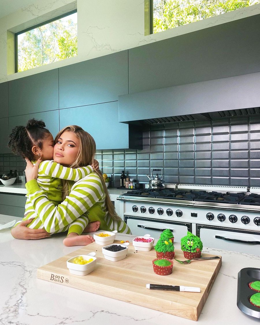 Kylie Jenner Daughter Stormi Is All Smiles Meeting the Grinch