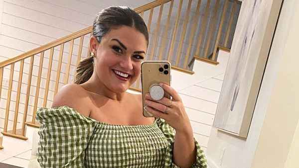 Pregnant Brittany Cartwright Shares Baby Bump Selfie After Defending Her Stomach Size
