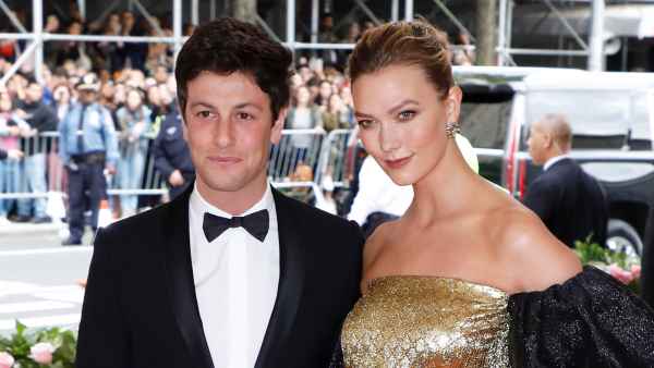 Pregnant Karlie Kloss Cradles Baby Bump Ahead of 1st Child With Joshua Kushner