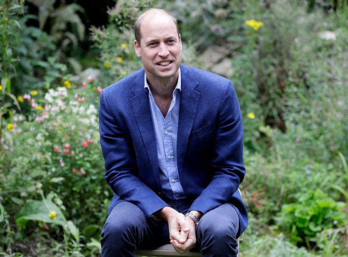 El príncipe William bromea sobre la necesidad de recuperarse en medio de la cuarentena