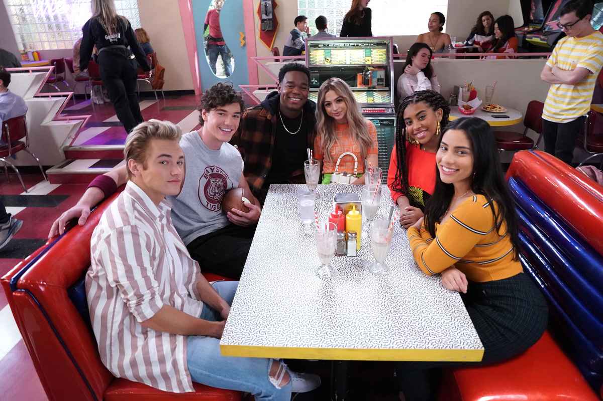 Saved By The Bell New Cast Reboot