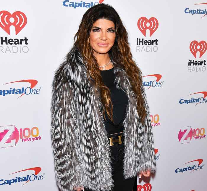 Teresa Giudice Spends 1st Thanksgiving With Her Daughters After Joe Giudice Divorce 1