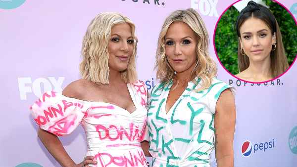 Tori Spelling and Jennie Garth Invite Jessica Alba on 9012OMG Podcast