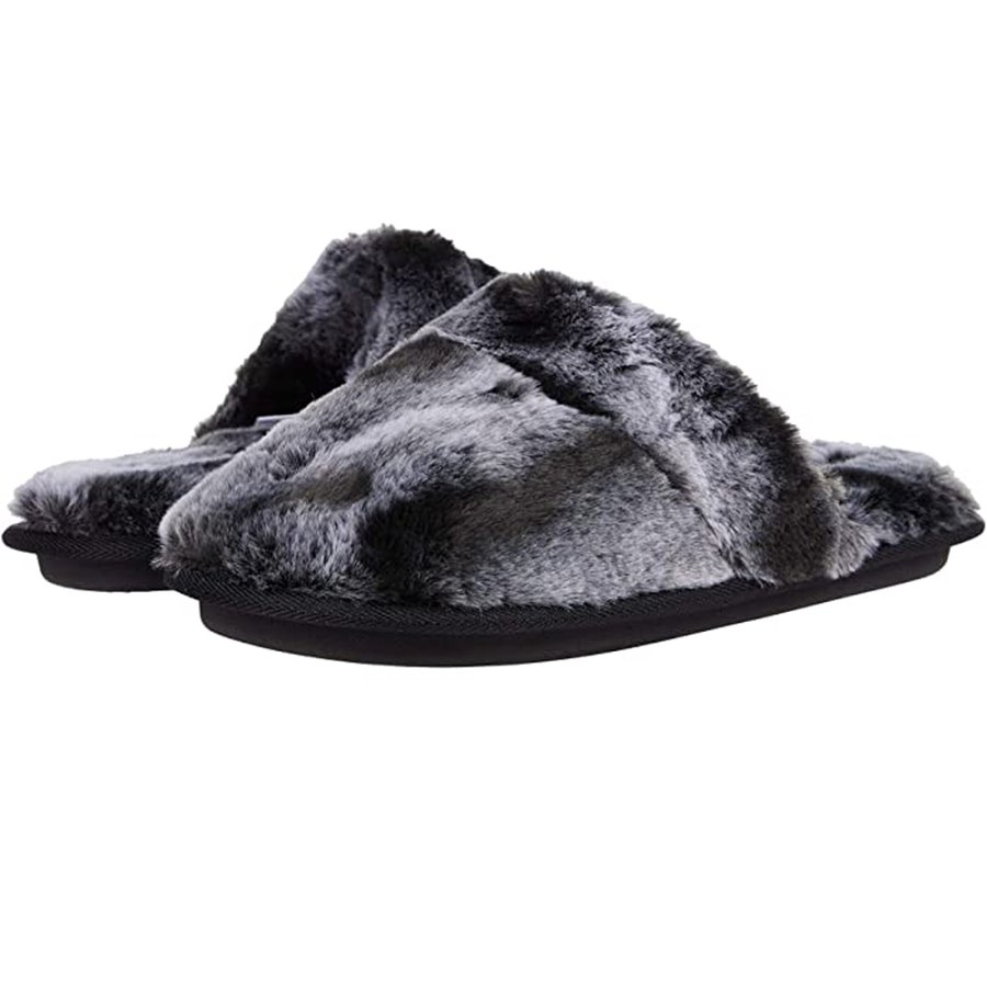 cobian-slippers-mom-holiday-gifts