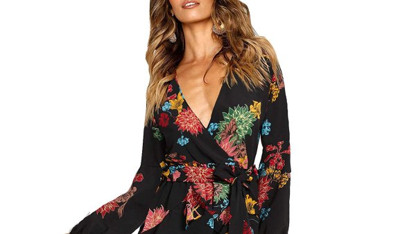 uguest Long Sleeve V-Neck Dress