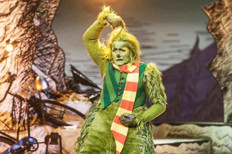 Dr Seuss The Grinch Musical Matthew Morrison Eerily Transforms into the Grinch Fan Reactions