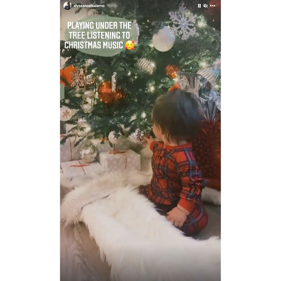 Alyssa Salernos Daughter Alessi Celebrity Kids Wearing Festive Pajamas During 2020 Holiday Season