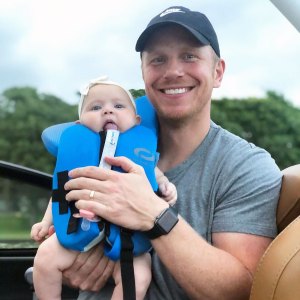 Bachelor’s Sean Lowe Jokingly Claps Back at Trolls After Letting Daughter Mia ‘Drive’