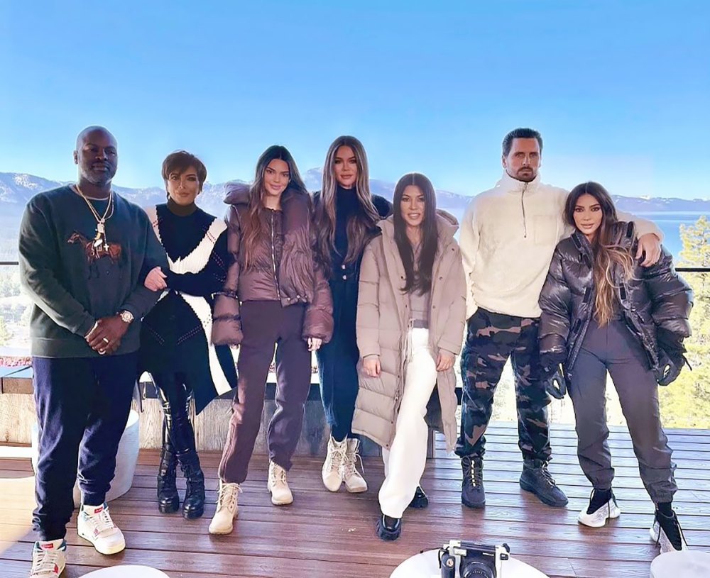 Photoshop Fail? Fans Think Kourtney Kardashian Wasn’t Actually in Family Pic
