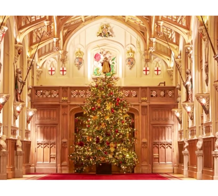 Dentro de las decoraciones navideñas del Castillo de Windsor de la Reina Isabel II
