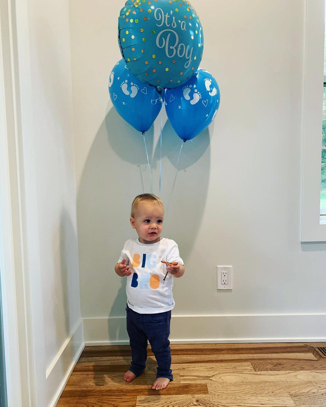 The Ultimate Compilation of Celebrity Moms' Mind-Blowing Gender Reveals: Unveiling the Most Creative and Memorable Moments