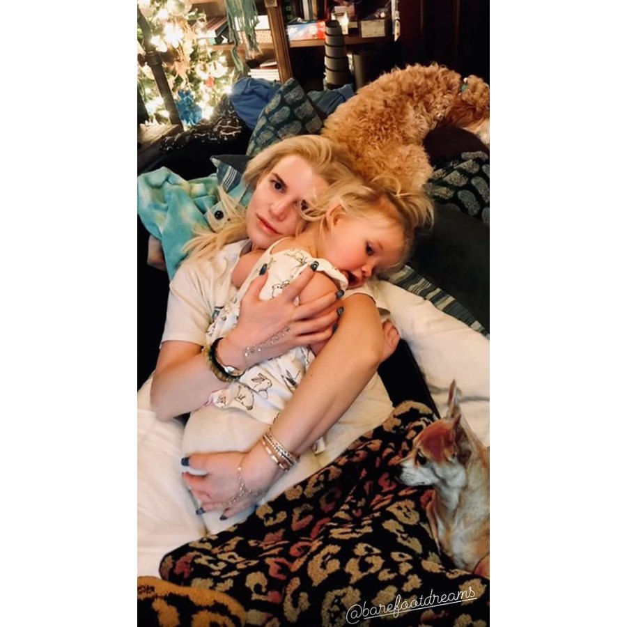 Jessica Simpson’s Cutest Pics With Birdie