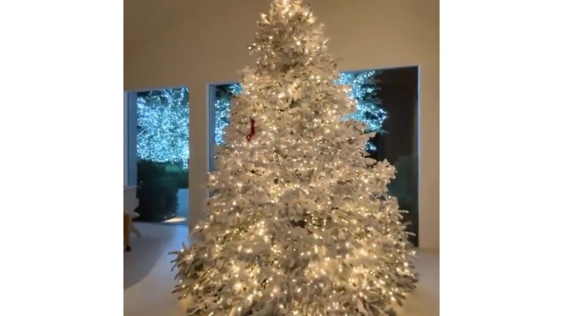 Kardashian Jenner Family Shows Off Their 2020 Christmas Decorations Kim 01